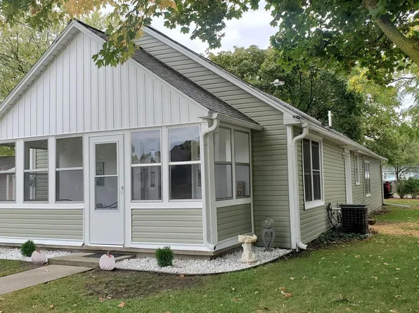 304 N Adams St, Mount Pleasant, MI 48858