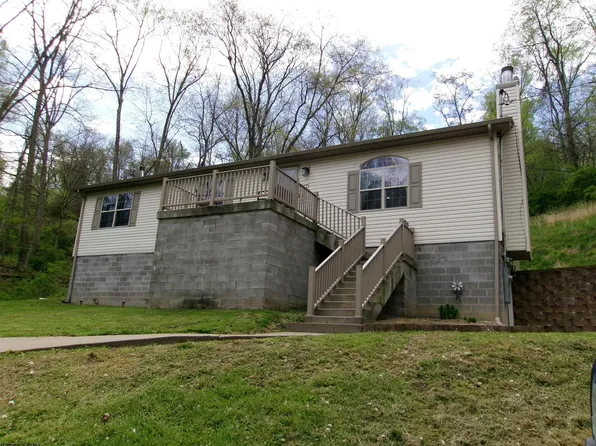 588 Pinchgut Hollow Rd, Fairmont, WV 26554