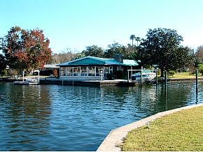 2nd image of 2155 N Watersedge Dr