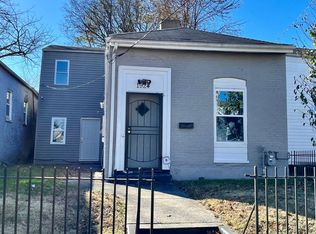 1924 W Madison St, Louisville, KY 40203