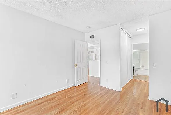 15603 Parthenia St #205 — Photo 12