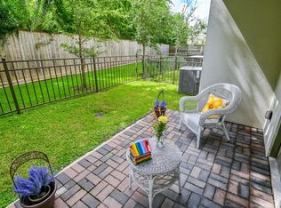 8211 Cambridge St, Houston, TX 77054