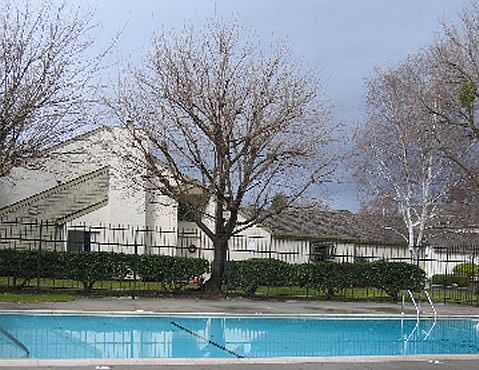 2nd image of 714 Auburn Way