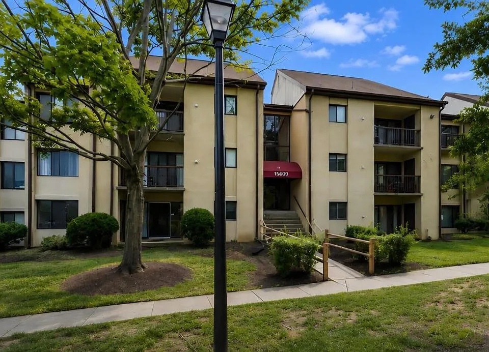 15609 Dorset Rd #63