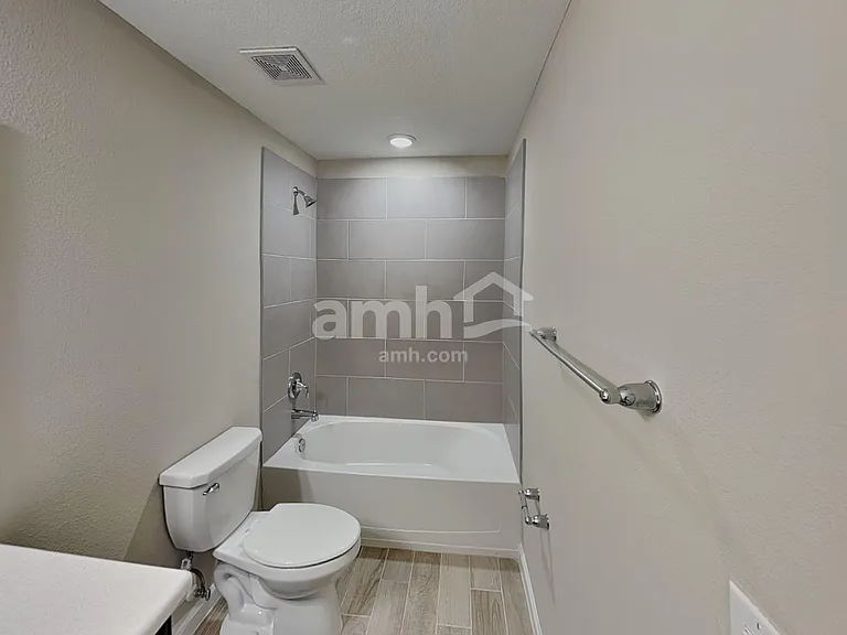 37 Trumpco Dr — Photo 22