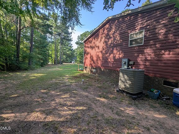 4th image of 25 Cart Ln