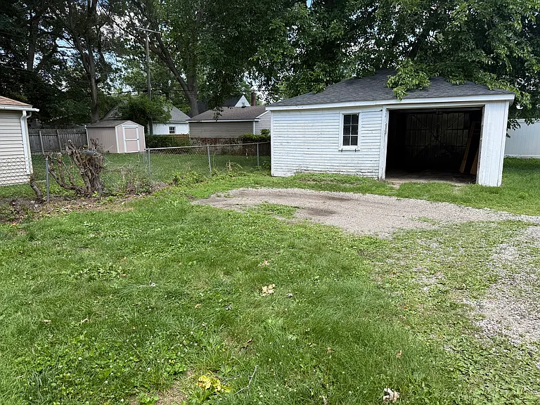 1325 Mohawk Ave — Photo 9
