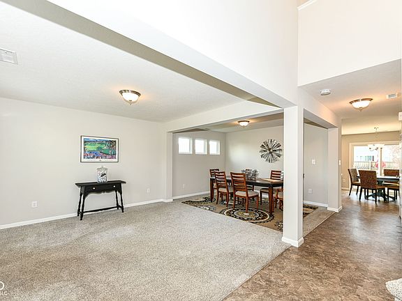 5th image of 5502 N Woodside Ct