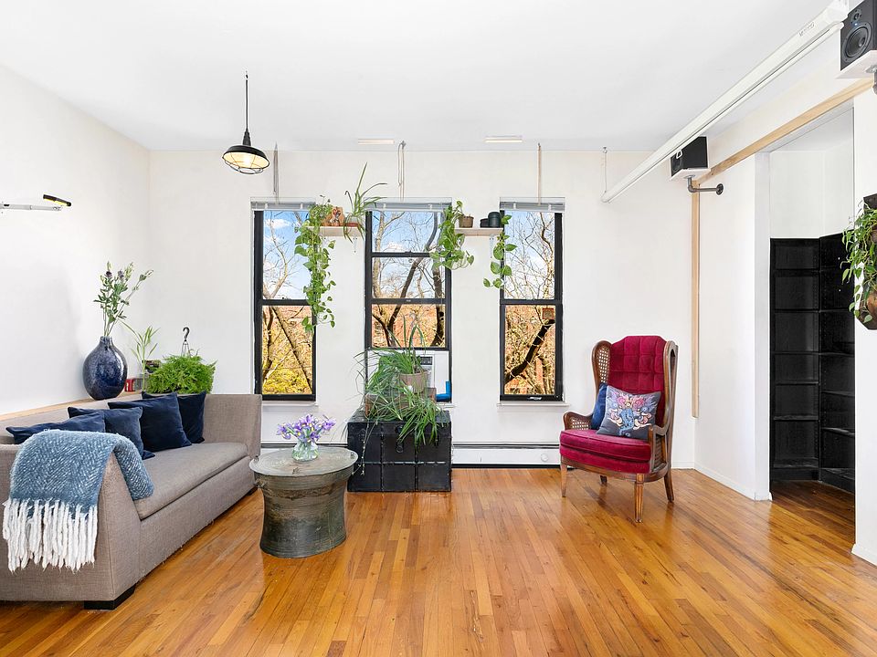 1st image of 250 Columbia St #13A2