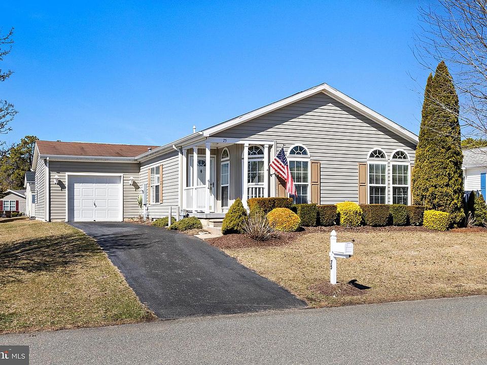 1st image of 75 Oak Ridge Ln