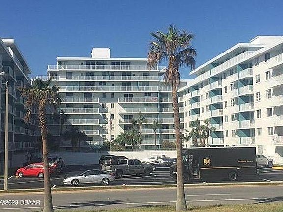 2nd image of 2727 N Atlantic Ave #4180