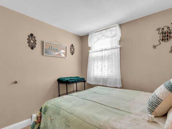 52 North Ave UNIT 1