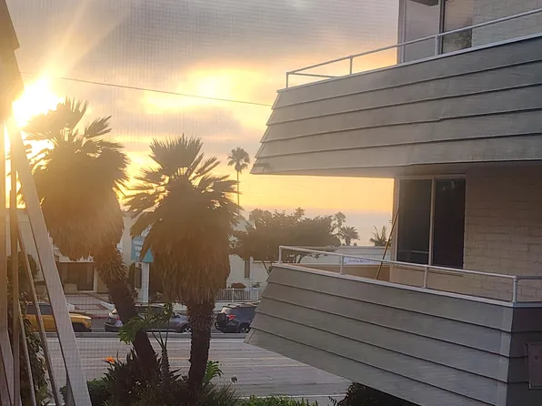378 Palos Verdes Blvd #F, Redondo Beach, CA 90277