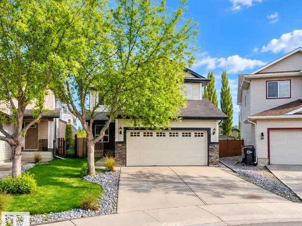 1227 115th St SW, Edmonton, AB T6W 1W6