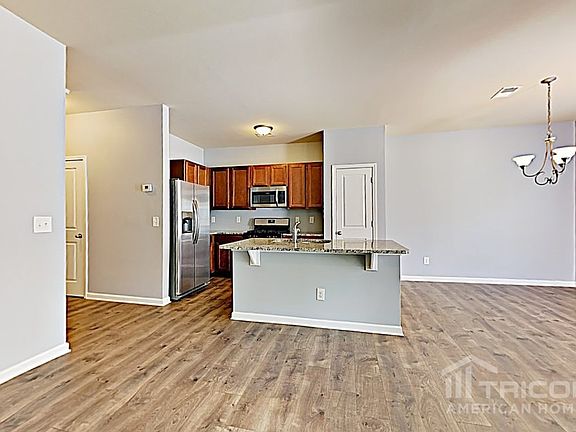 3rd image of 3322 Lowland Dr