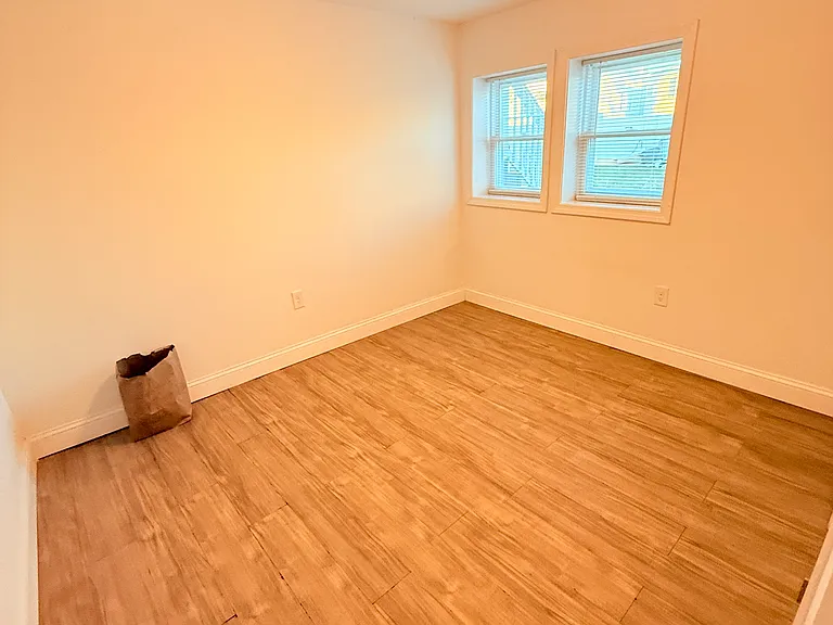 37 Cleveland St #1 — Photo 5