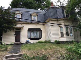 40 Pleasant St, Methuen, MA 01844