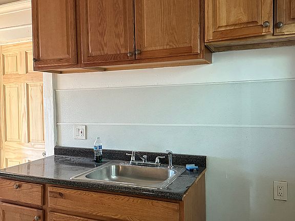 2nd image of 419 Wohlers Ave #1