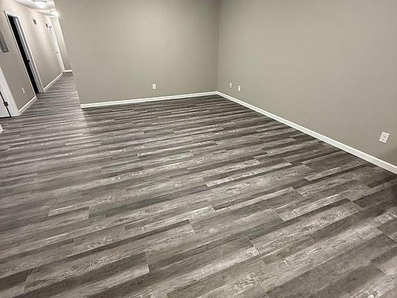 3rd image of 3501 Lesh St NE #1