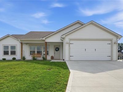 1315 NE Redwood Ct, Oak Grove, MO, 64075