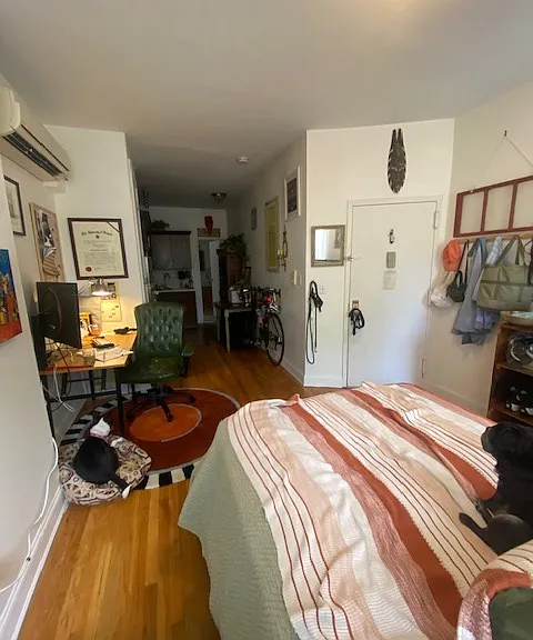 901 Saint Johns Pl #2B — Photo 2