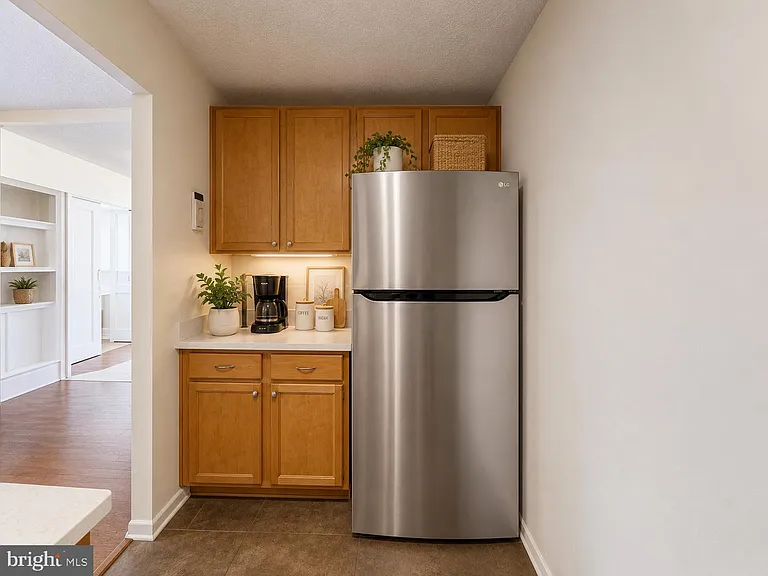 200 N Pickett St #207 — Photo 6