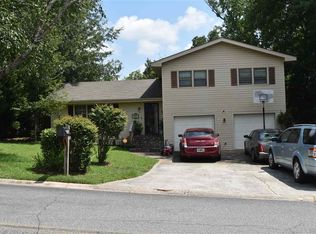 306 Countrywood Dr, Warner Robins, GA 31088