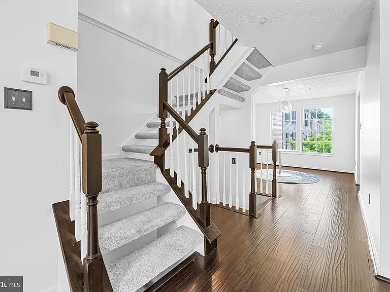 11304 Southlakes Dr — Photo 6