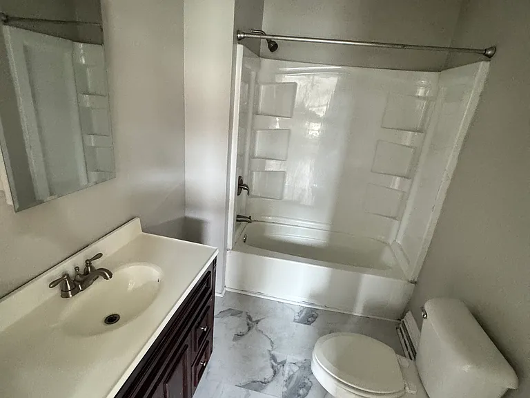 1100 Lowell St — Photo 37