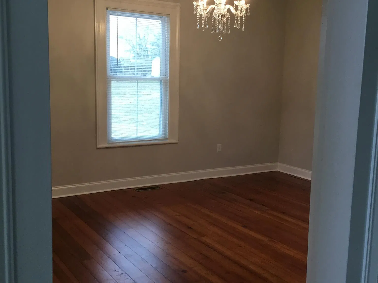 196 Holly Hill St — Photo 2