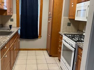 763 Plymouth Ave APT 1, Fall River, MA 02721