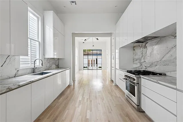 5434 Constance St — Photo 5