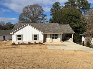 3604 Loop Rd, Tuscaloosa, AL 35404
