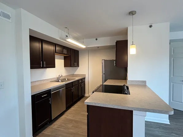 The Historic Ellison, 300 W Armour Blvd #B62f08a89, Kansas City, MO 64111