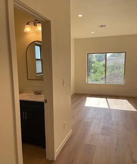 1502 SE Landen Dr #A — Photo 6
