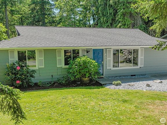 2nd image of 6437 195th Avenue E