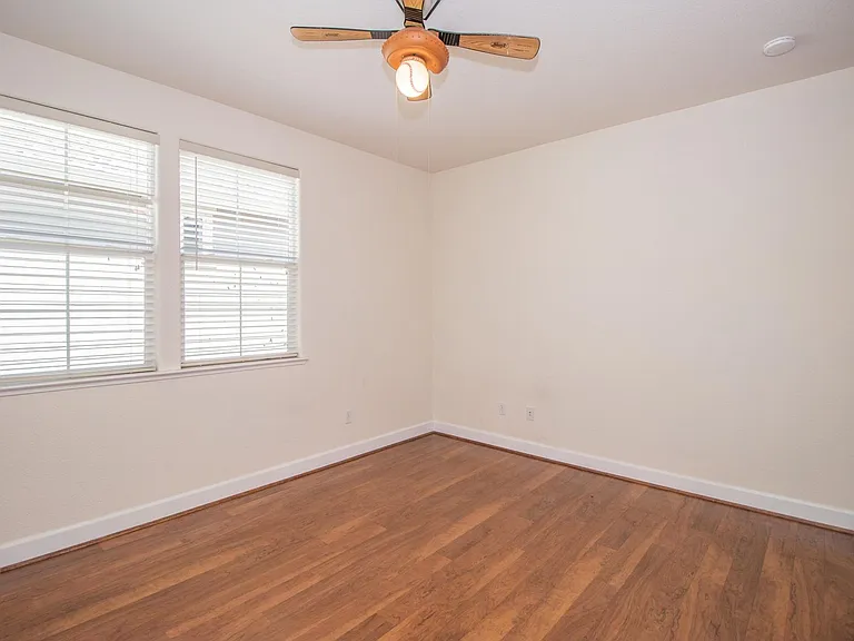 6239 Newhaven Ln — Photo 43