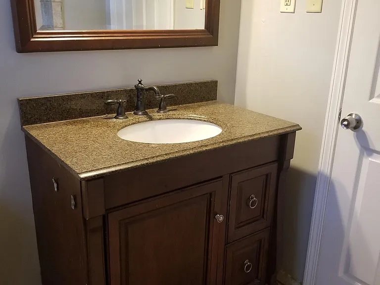 4825 Rolling Fields Dr — Photo 11