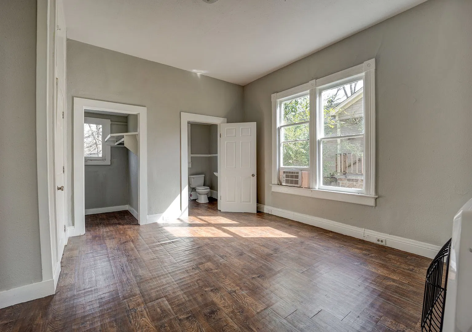 Charming 2 Bed/2 Bath Craftsman Home — Photo 2