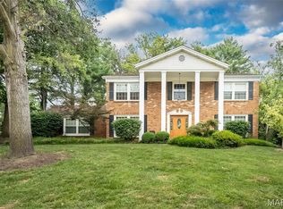 76 Glen Cove Dr, Chesterfield, MO 63017