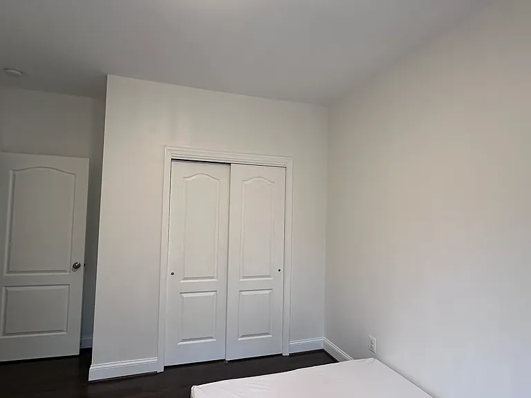 4221 University Dr — Photo 6