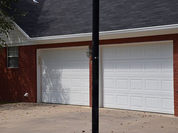 2nd image of 117 Ouachita Road 204