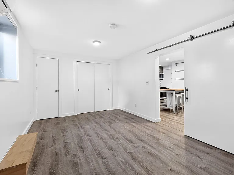 342 1st St #GARDEN LEVEL — Photo 9