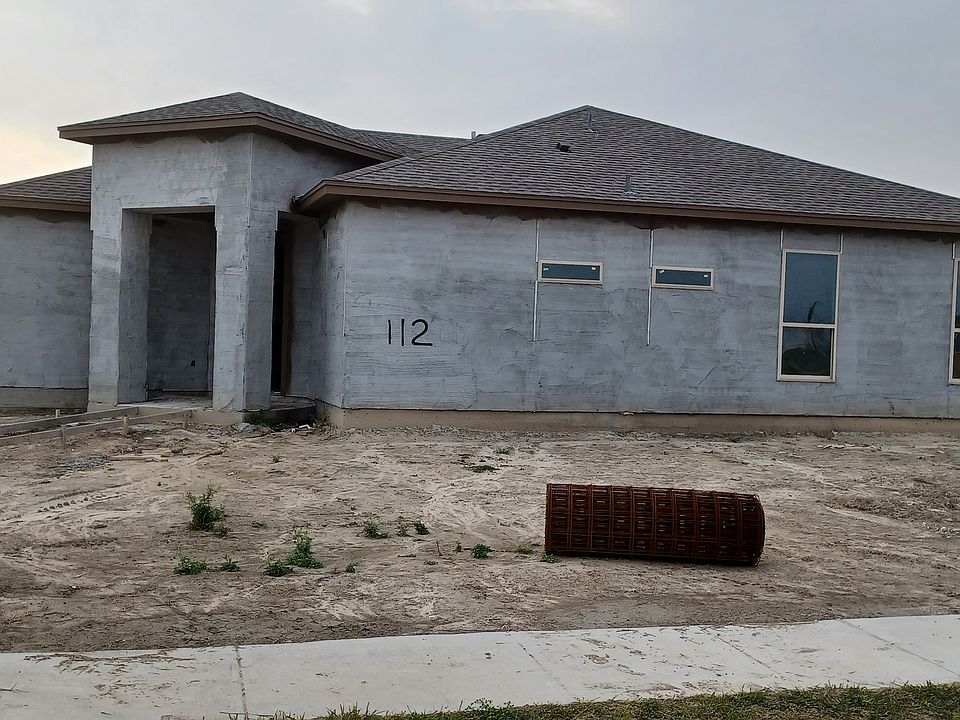 1st image of 112 Foxtail Palm Dr