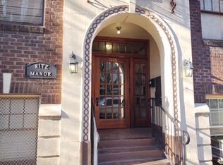 1335 NW 23rd Ave APT 105, Portland, OR 97210