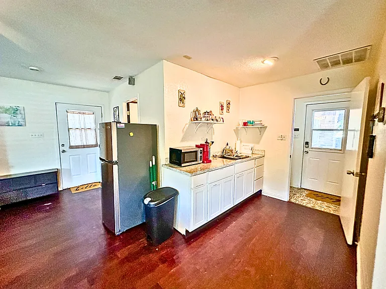 3000 Keller Hicks Rd #2 — Photo 6