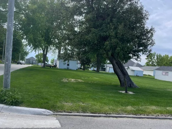 601 W Michigan St, Lenox, IA 50851