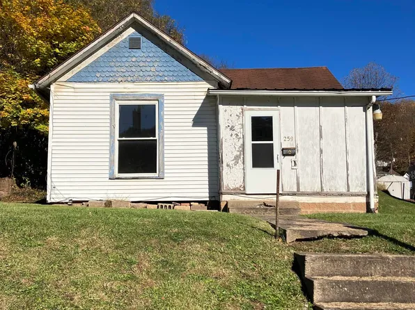 259 W Main St, Salem, WV 26426