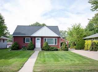 466 10th Ave NW, New Brighton, MN 55112