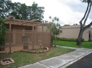 1501 Fairway Rd, Hollywood, FL 33026